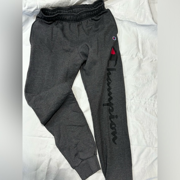 Champion joggers size M - Picture 2 of 4